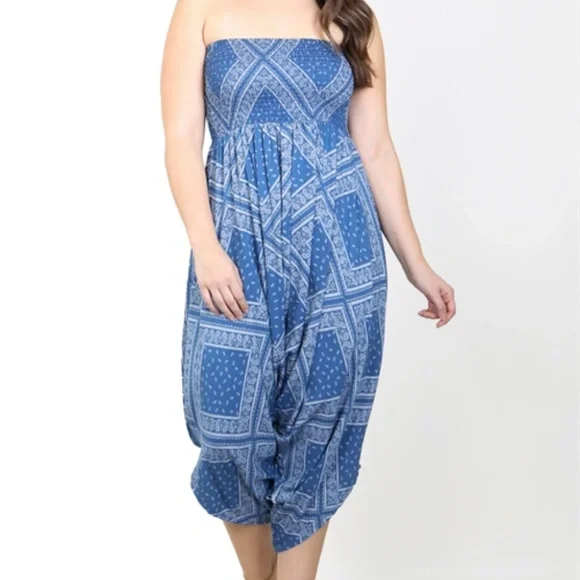 #154 NAVY WHITE PRINT SMOCKED TUBE PLUS SIZE JUMPSUIT - Picture 4 of 4